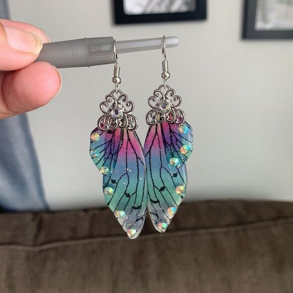 Butterfly Wing Earrings Free w/any purchase or 5$ - Picture 1 of 4